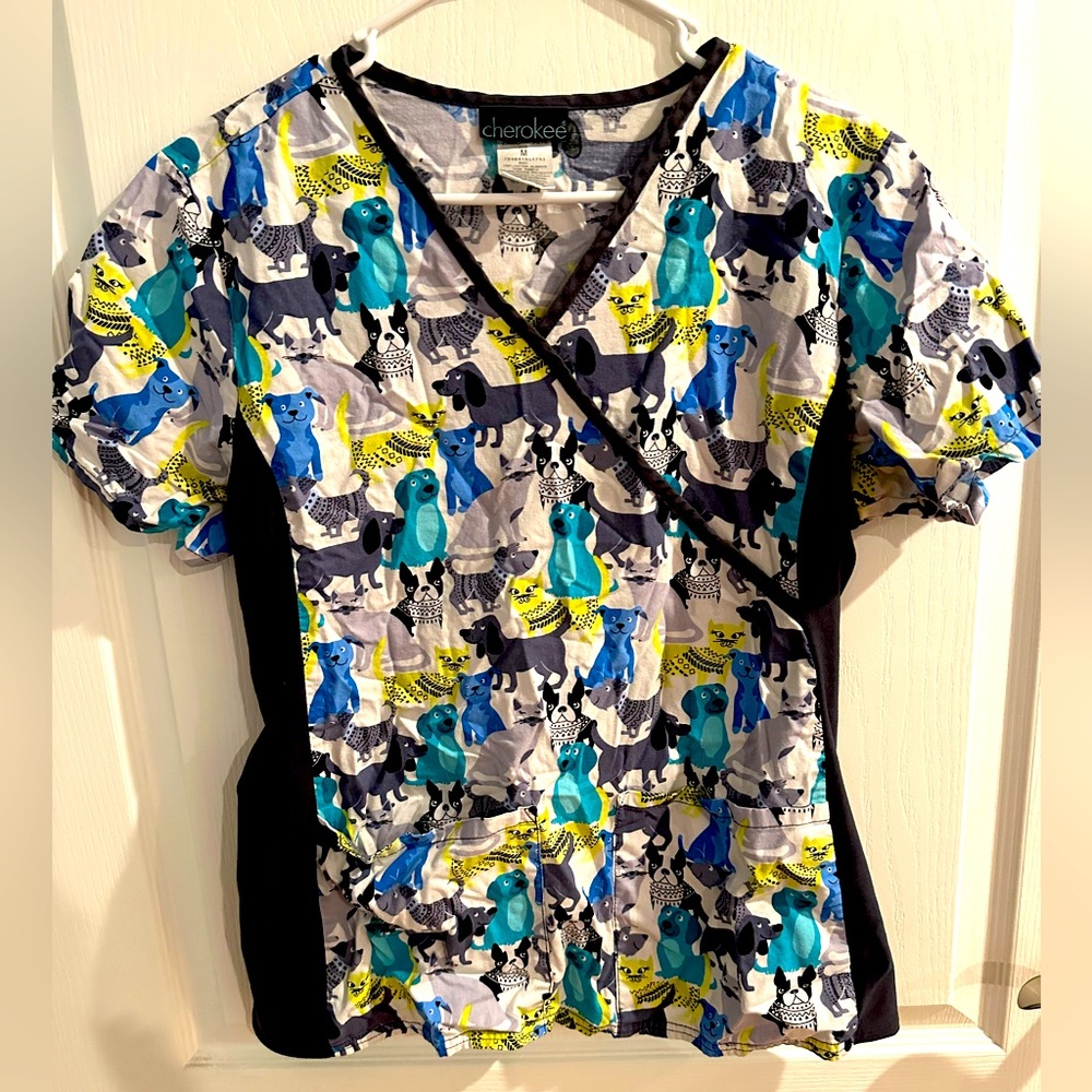 Cherokee Veterinary Scrub Top